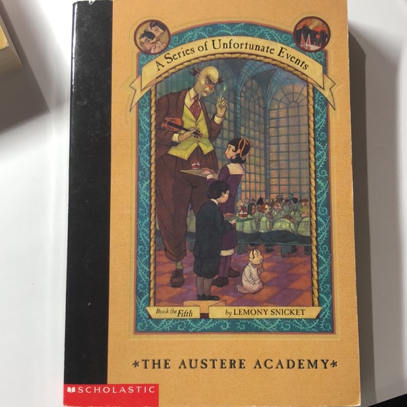 Set of 5 A Series of Unfortunate Events by Lemony Snicket paperback books - Picture 2 of 16